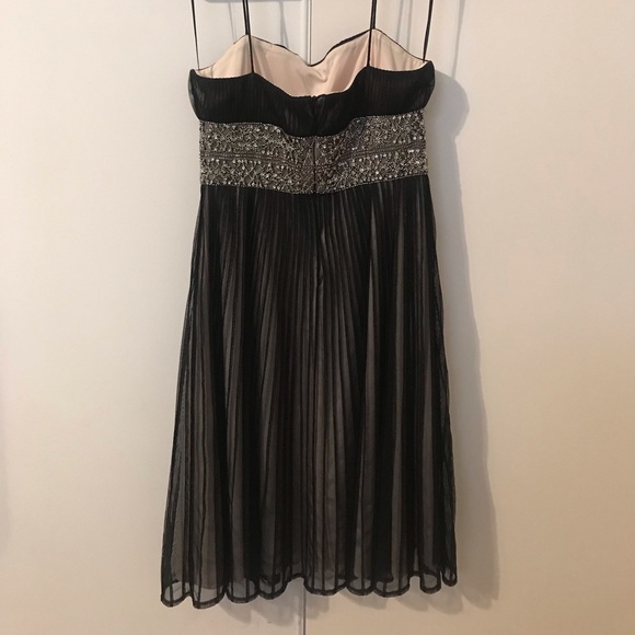 JS Collections cocktail dress - Picture 3 of 5